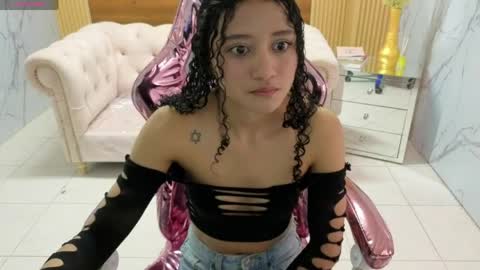 Snapshot of karol1_s chatting on 06-04-26, 03:01 karol1_s online show from 06-04-26, 03:01