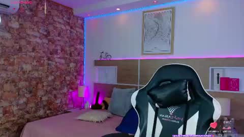 KAROL SCOTT online show from 07-17-26, 08:57