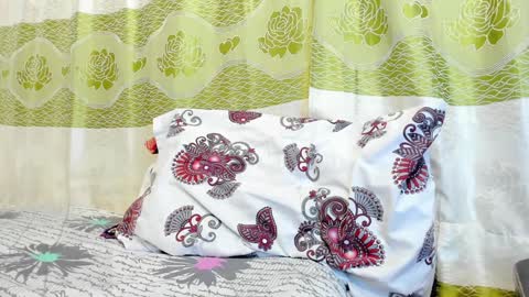 Snapshot of karoli_sanz chatting on 12-11-24, 03:35 Karolinstagram.karoli sanz online show from 12-11-24, 03:35