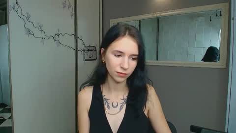 Snapshot of karolinablack chatting on 12-11-24, 06:58 Karolina online show from 12-11-24, 06:58