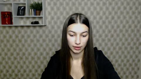 Karolina online show from 12-28-24, 01:39