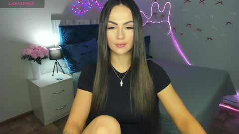 Snapshot of karolinasykes chatting on 05-20-26, 05:35 Karolina online show from 05-20-26, 05:35