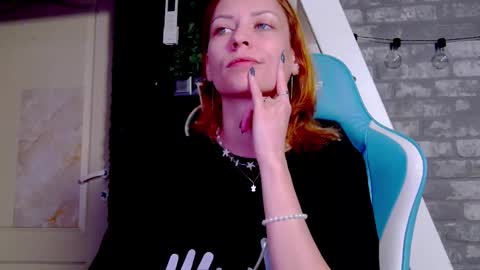 karoline121 online show from 03-10-25, 07:29