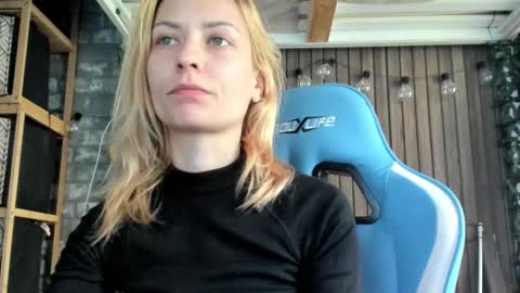 karoline121 online show from 09-29-25, 06:40