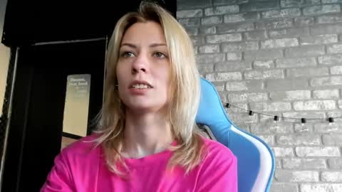 karoline121 online show from 11-13-25, 08:13