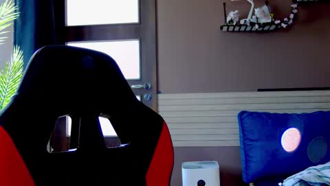 karoline121 online show from 12-19-25, 09:49