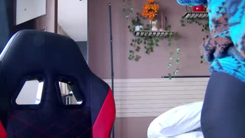 karoline121 online show from 02-05-26, 09:47