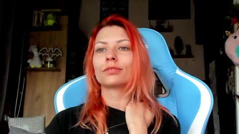 Snapshot of karoline121 chatting on 04-18-26, 03:54 karoline121 online show from 04-18-26, 03:54