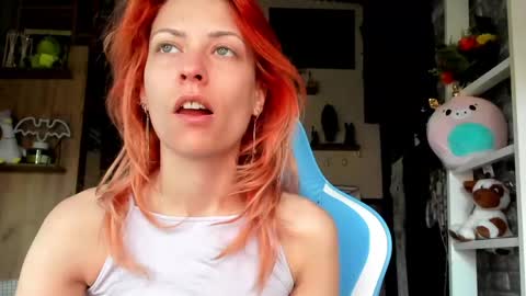Snapshot of karoline121 chatting on 04-24-26, 03:42 karoline121 online show from 04-24-26, 03:42