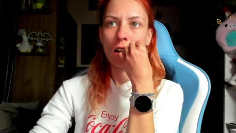 Snapshot of karoline121 chatting on 04-24-26, 05:37 karoline121 online show from 04-24-26, 05:37