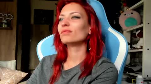 Snapshot of karoline121 chatting on 05-08-26, 03:50 karoline121 online show from 05-08-26, 03:50