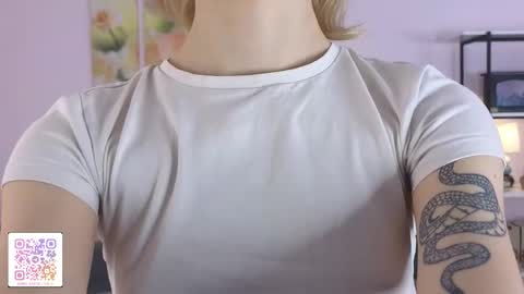 Karoline online show from 03-11-26, 10:05