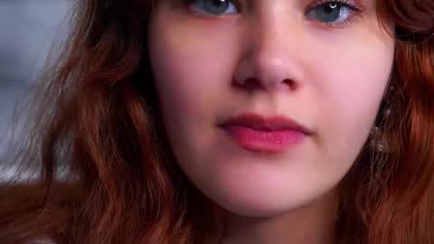 lina online show from 12-18-25, 11:27