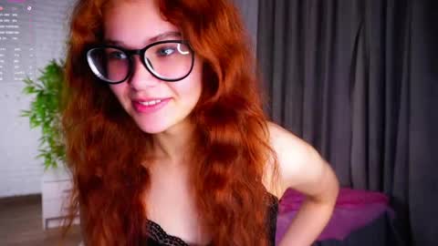 Snapshot of karolinerush chatting on 05-16-26, 01:43 lina online show from 05-16-26, 01:43