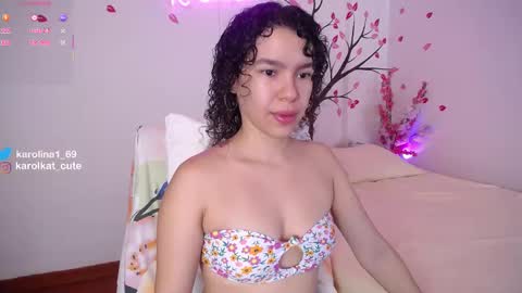 Karolina 3 online show from 09-14-25, 02:05