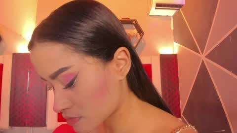 Karol online show from 04-06-26, 12:17