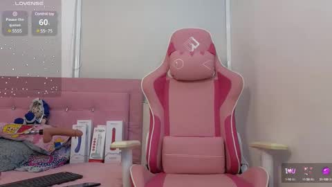 Snapshot of karollhorny chatting on 02-23-25, 08:22 Karol online show from 02-23-25, 08:22