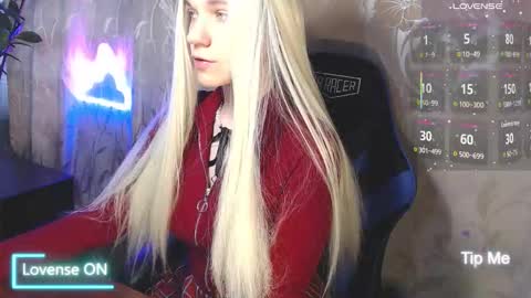 Caroline Fox online show from 03-21-26, 09:03