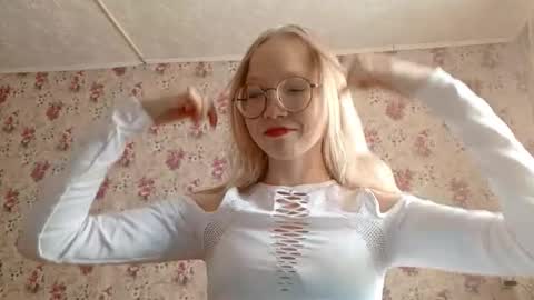 Snapshot of karoncabeza chatting on 02-26-26, 07:18 Sara online show from 02-26-26, 07:18