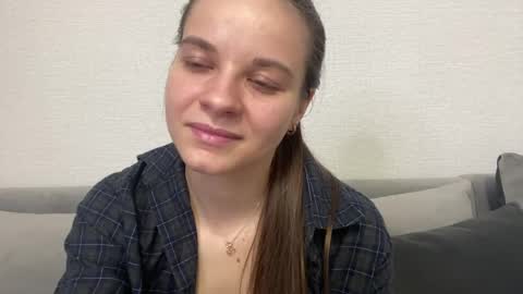 Lia online show from 04-10-26, 04:12