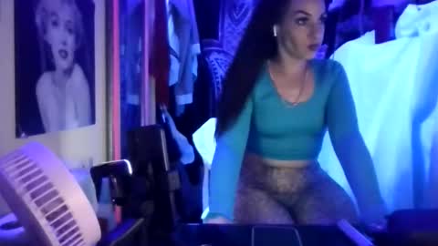 kash_kitty13 online show from 01-18-26, 02:37