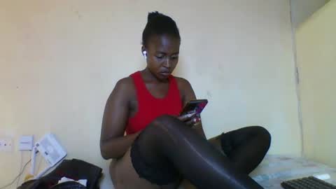 Snapshot of kashy_ chatting on 06-24-26, 07:02 kashy_ online show from 06-24-26, 07:02
