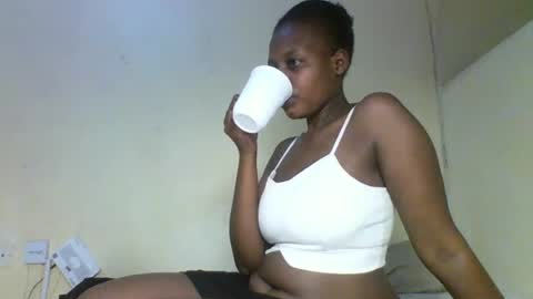 Snapshot of kashy_ chatting on 06-28-26, 02:39 kashy_ online show from 06-28-26, 02:39