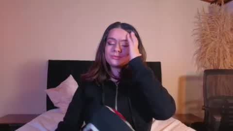 kassandra james online show from 06-23-26, 12:14