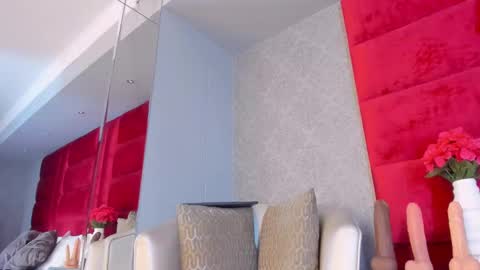 Snapshot of kassandrahall chatting on 12-18-24, 08:57 Kasandra Hall online show from 12-18-24, 08:57