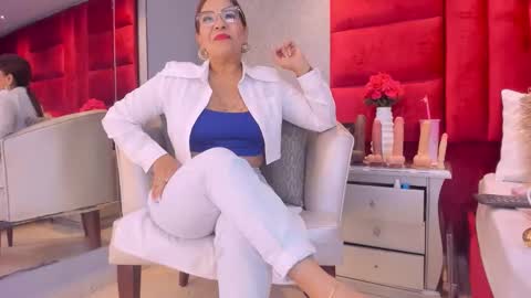 Snapshot of kassandrahall chatting on 10-08-25, 09:34 Kasandra Hall online show from 10-08-25, 09:34