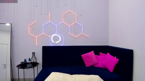 kat__cat online show from 05-05-26, 01:57