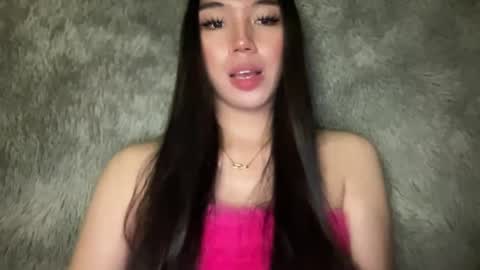 Snapshot of kat_hollandx chatting on 01-06-25, 03:19 Majesty online show from 01-06-25, 03:19