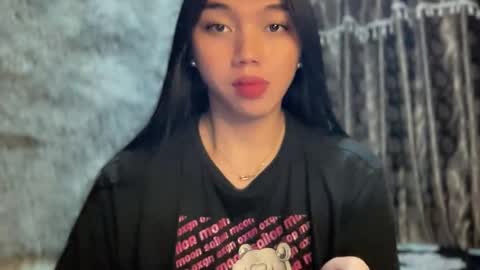 Snapshot of kat_hollandx chatting on 01-27-25, 01:30 Majesty online show from 01-27-25, 01:30