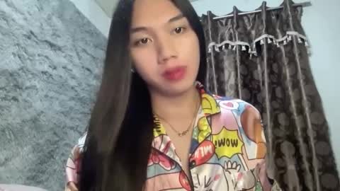 Snapshot of kat_hollandx chatting on 02-08-25, 12:39 Majesty online show from 02-08-25, 12:39