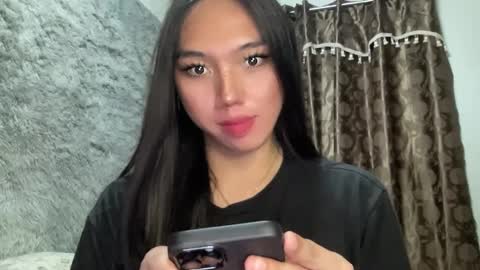 Snapshot of kat_hollandx chatting on 03-01-25, 03:16 Majesty online show from 03-01-25, 03:16