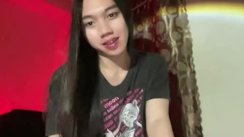 Snapshot of kat_hollandx chatting on 09-18-25, 05:04 Majesty online show from 09-18-25, 05:04