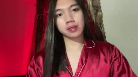 Snapshot of kat_hollandx chatting on 10-06-25, 04:04 Majesty online show from 10-06-25, 04:04