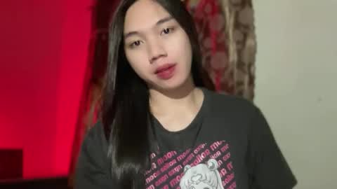 Snapshot of kat_hollandx chatting on 11-25-25, 06:08 Majesty online show from 11-25-25, 06:08