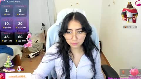 Snapshot of kat_ly_chan chatting on 12-13-24, 03:11 Kat online show from 12-13-24, 03:11