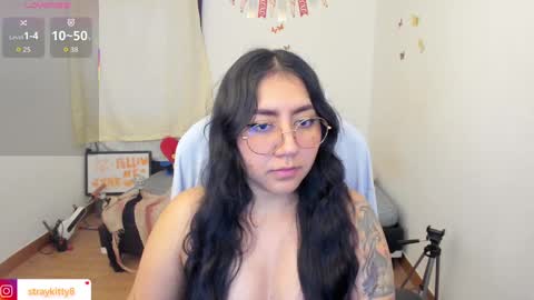 Snapshot of kat_ly_chan chatting on 10-04-25, 05:22 Kat online show from 10-04-25, 05:22