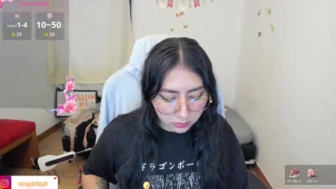 Snapshot of kat_ly_chan chatting on 11-04-25, 02:27 Kat online show from 11-04-25, 02:27