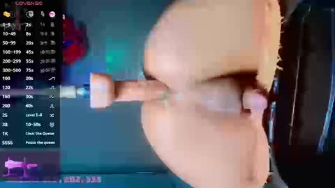 Snapshot of kata_bitch chatting on 09-15-25, 04:40 kata_bitch online show from 09-15-25, 04:40