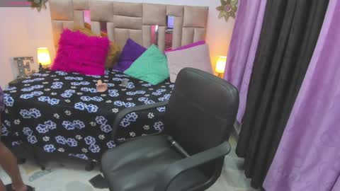 kataleya online show from 12-15-24, 09:24