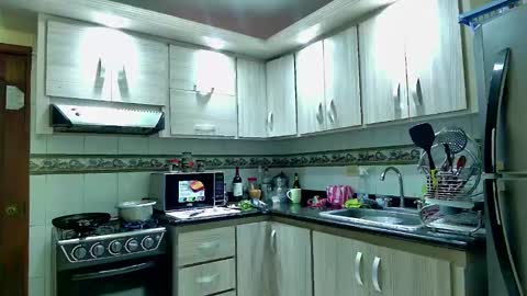 Snapshot of kataleya_tgn chatting on 01-17-25, 07:05 Kataleya online show from 01-17-25, 07:05