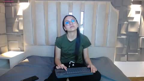 Katalina online show from 03-06-26, 02:02