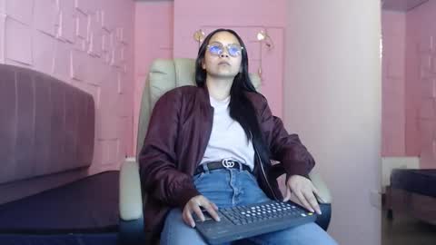 Katalina online show from 03-28-26, 03:11