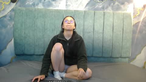 Katalina online show from 04-06-26, 04:19