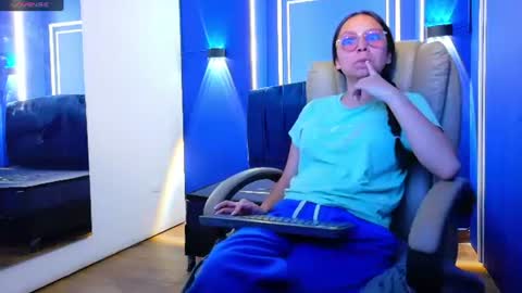 Katalina online show from 06-11-26, 08:51