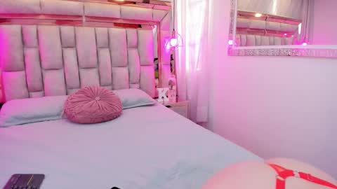 katalina_evanss online show from 01-18-26, 12:09