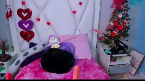 Snapshot of katalina_garcia chatting on 12-11-24, 03:45 Kata Garcia online show from 12-11-24, 03:45